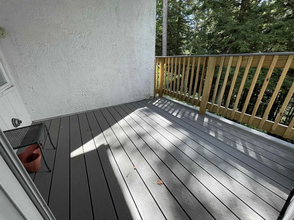 327 Bridges Circle Warren VT 05674