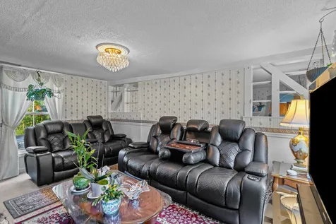 23 Prospect Street Hillsborough NH 03244
