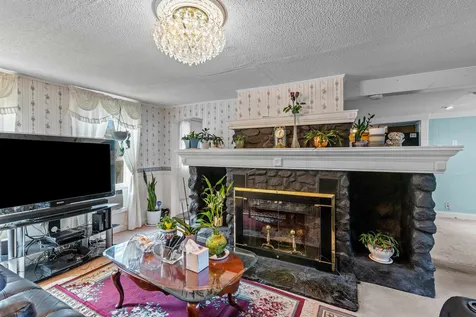 23 Prospect Street Hillsborough NH 03244