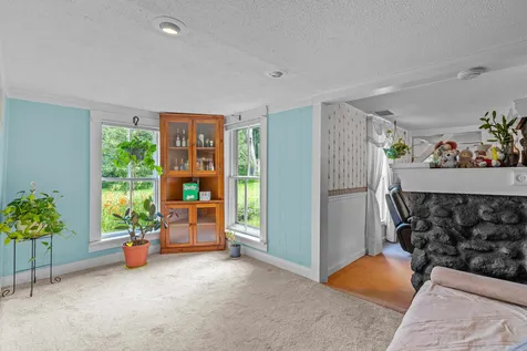 23 Prospect Street Hillsborough NH 03244