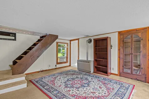 23 Prospect Street Hillsborough NH 03244