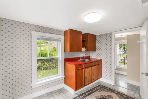 23 Prospect Street Hillsborough NH 03244