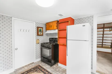 23 Prospect Street Hillsborough NH 03244