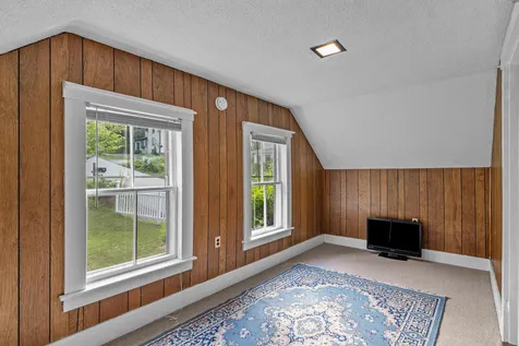 23 Prospect Street Hillsborough NH 03244