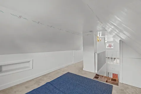 23 Prospect Street Hillsborough NH 03244
