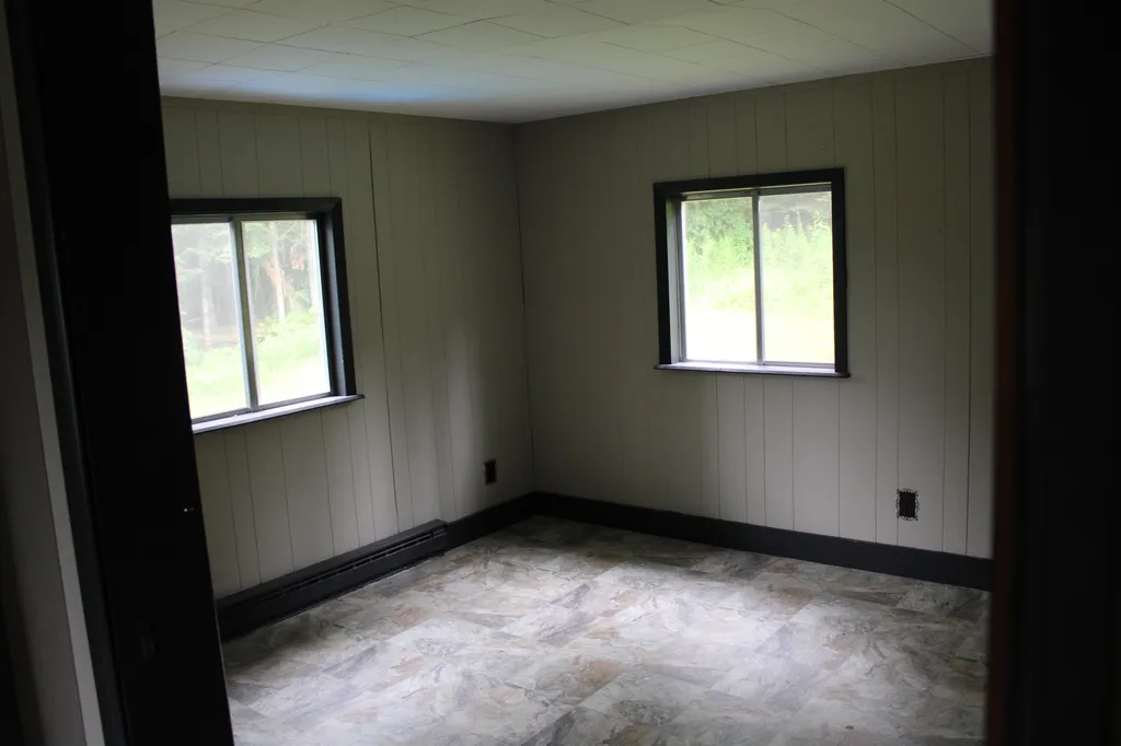 1178 Green Bay Loop Peacham VT 05862