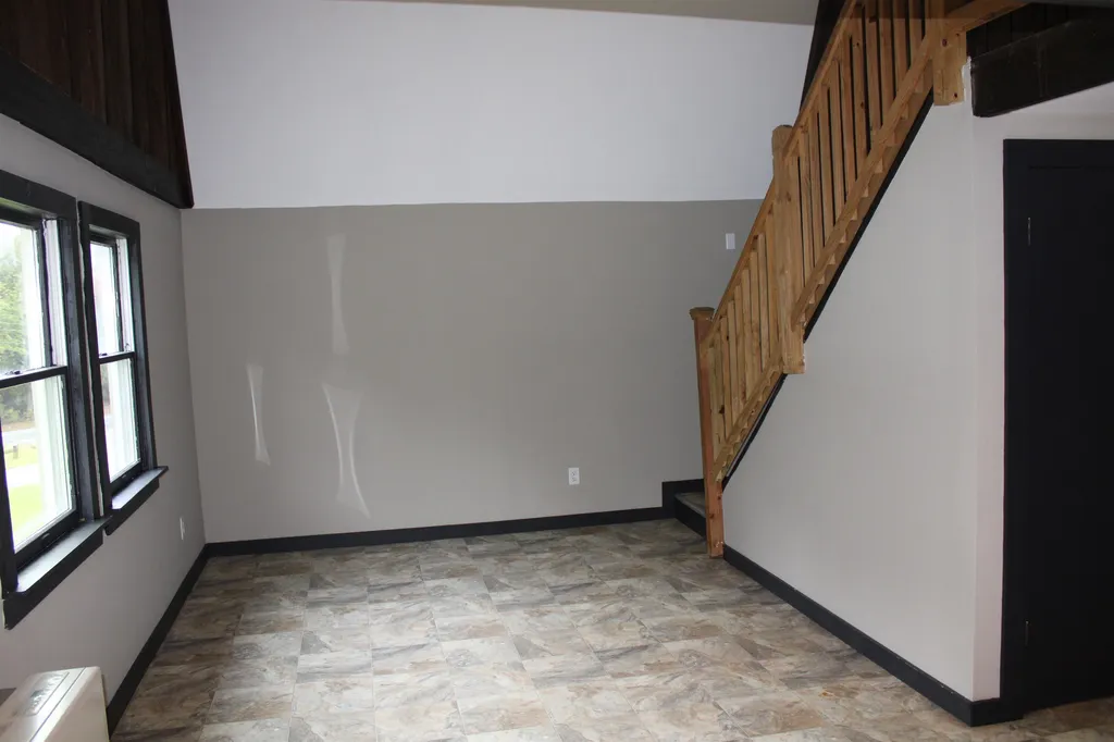1178 Green Bay Loop Peacham VT 05862