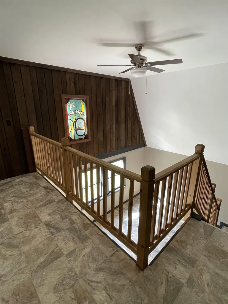 1178 Green Bay Loop Peacham VT 05862