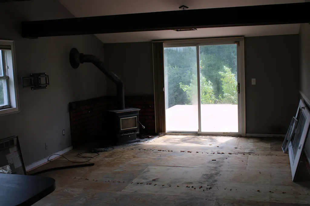 1178 Green Bay Loop Peacham VT 05862