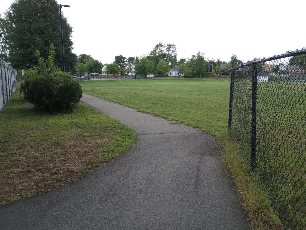 883 Hayward Street Manchester NH 03103