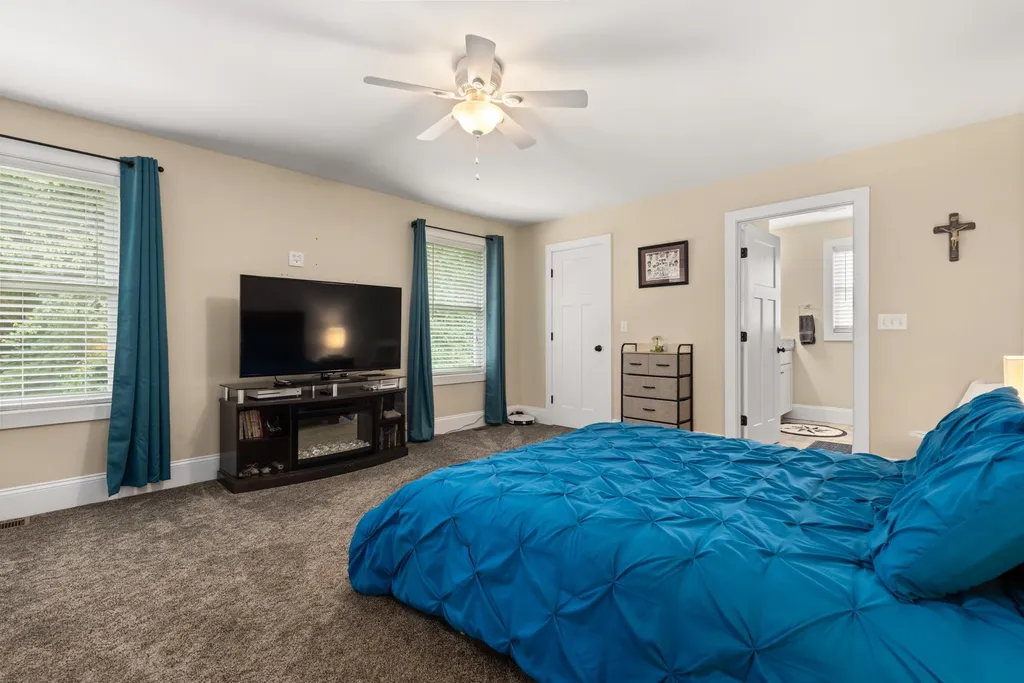 211 Emerald Lane Dover NH 03820