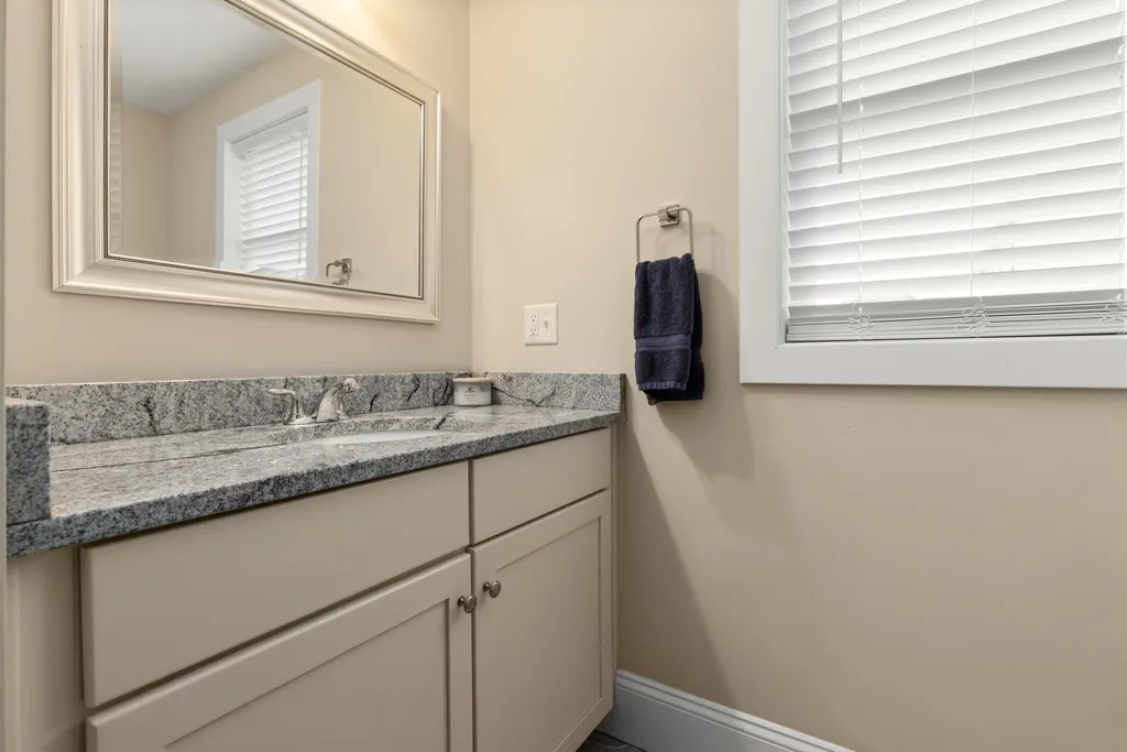 211 Emerald Lane Dover NH 03820