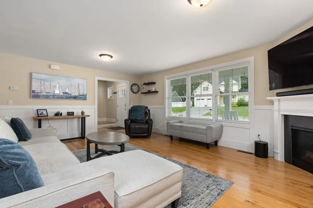 211 Emerald Lane Dover NH 03820
