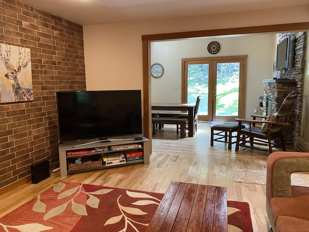 201 Snowood Drive Thornton NH 03285