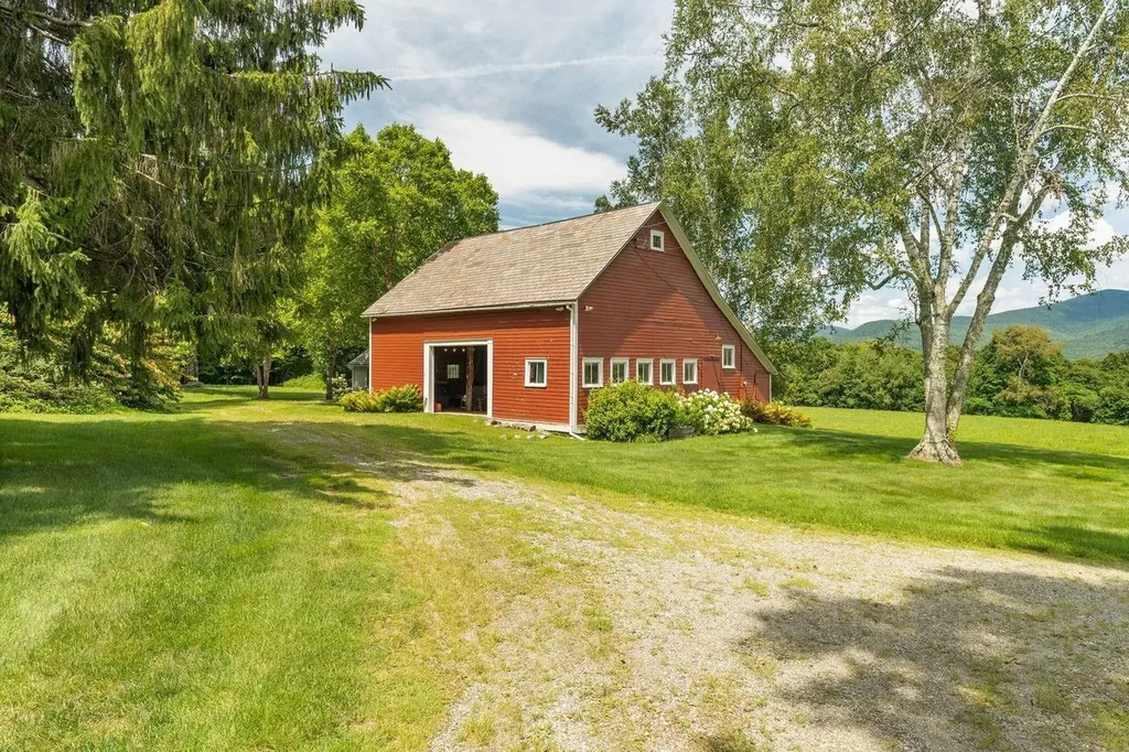 528 & 540 Nichols Hill Road Dorset VT 05251