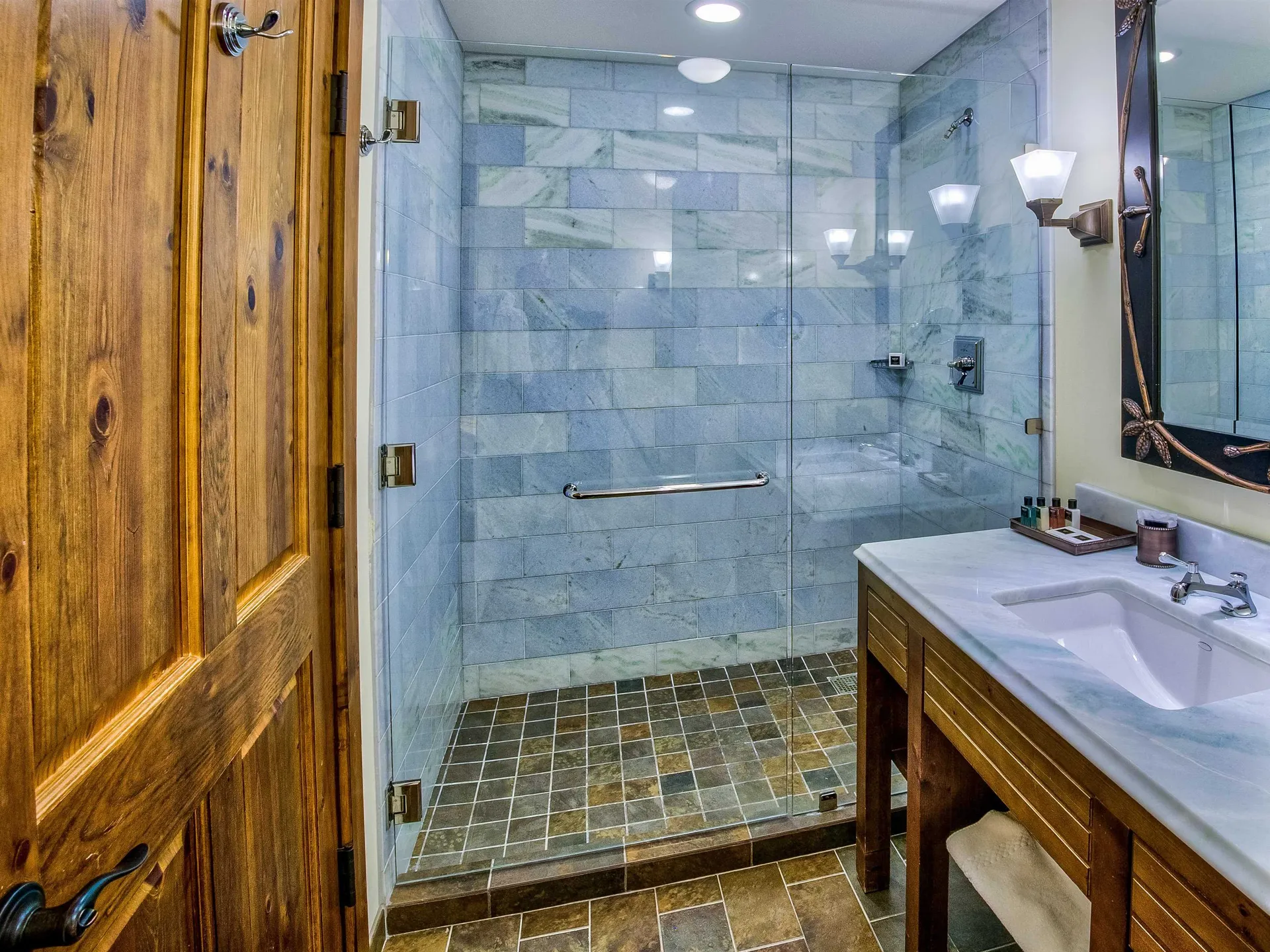 7412 Mountain Road Stowe VT 05672