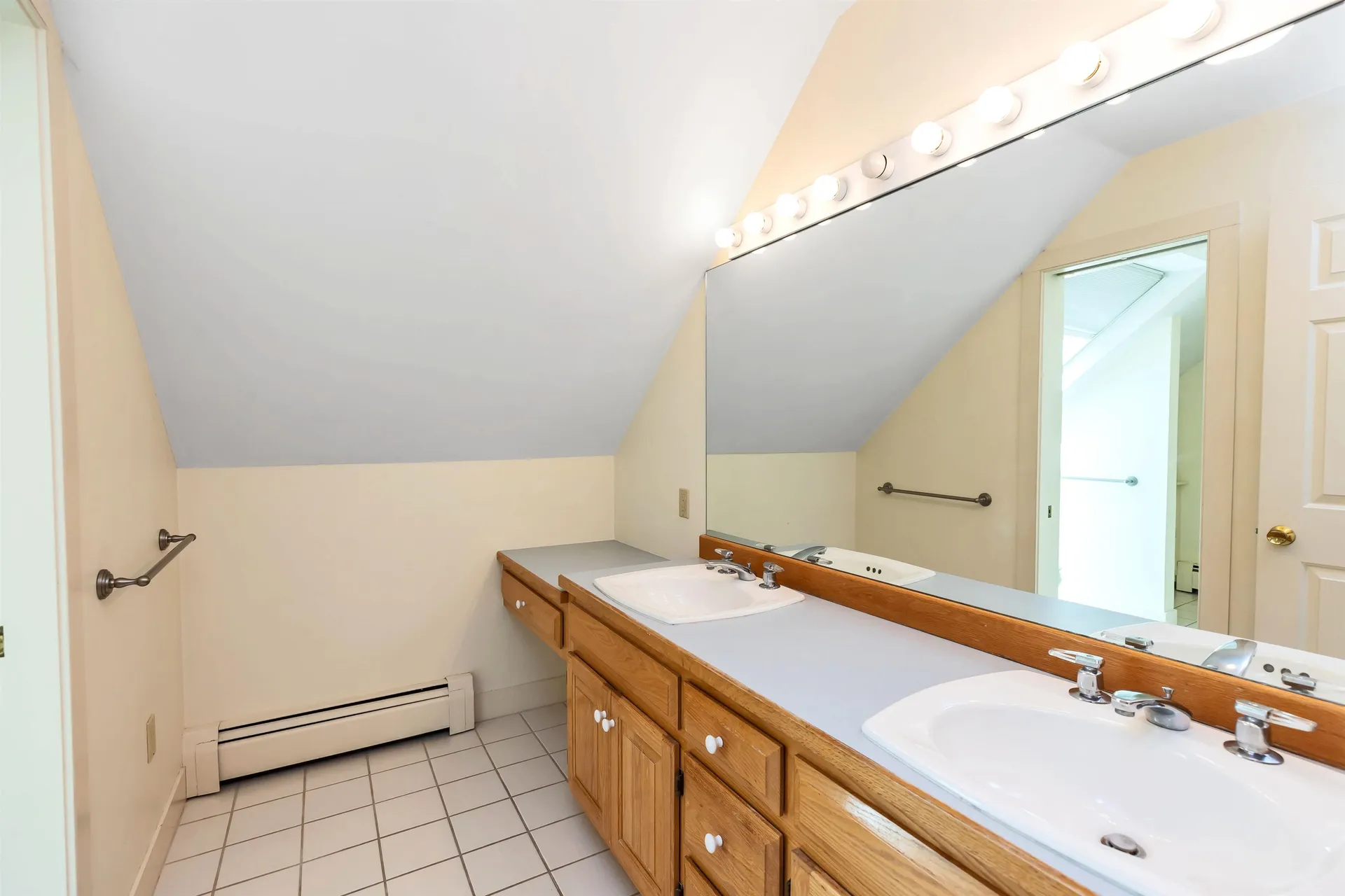9 Roberts Road Amherst NH 03031