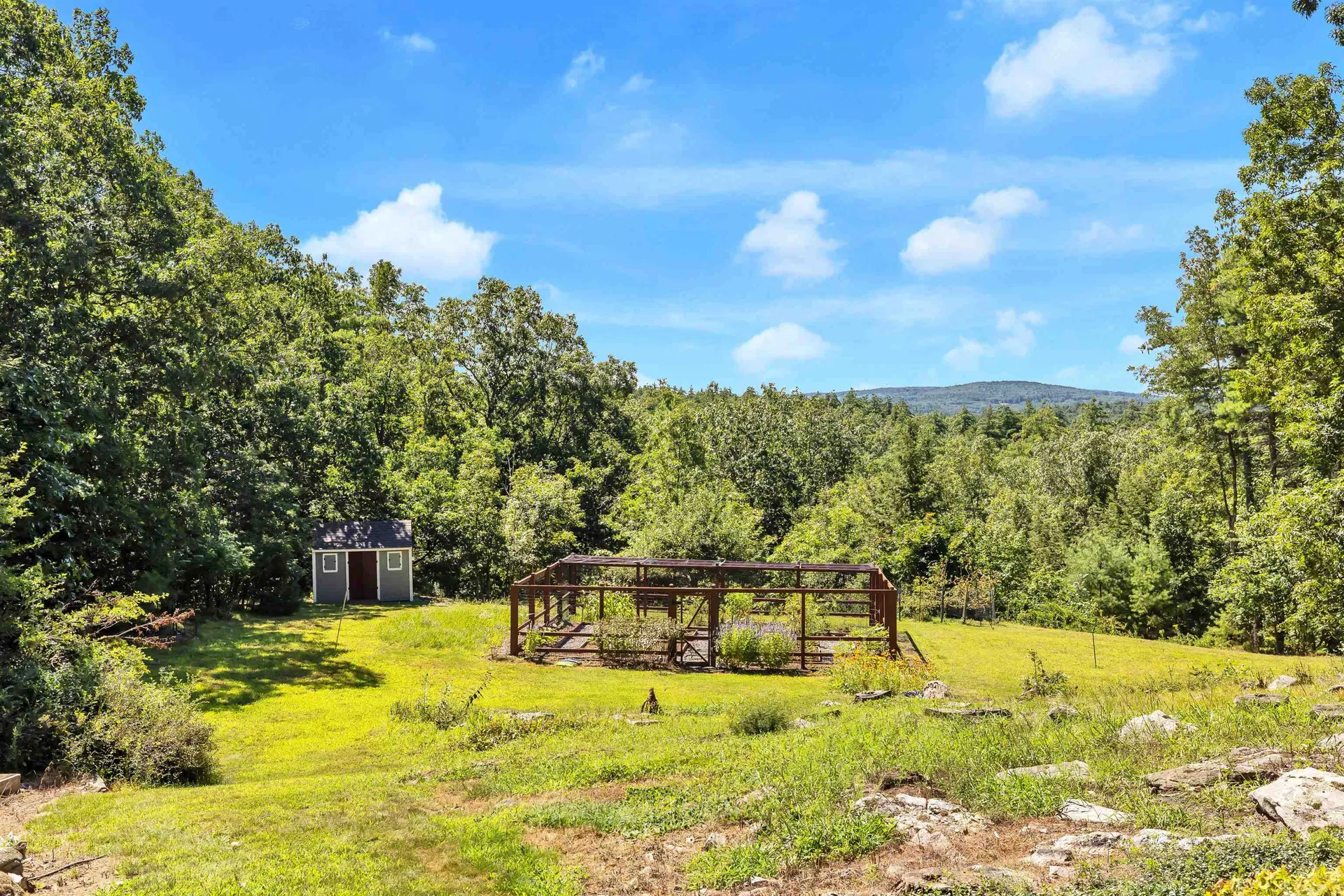 9 Roberts Road Amherst NH 03031