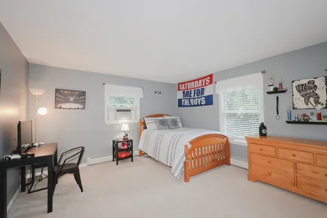 13 Angela Way Concord NH 03301