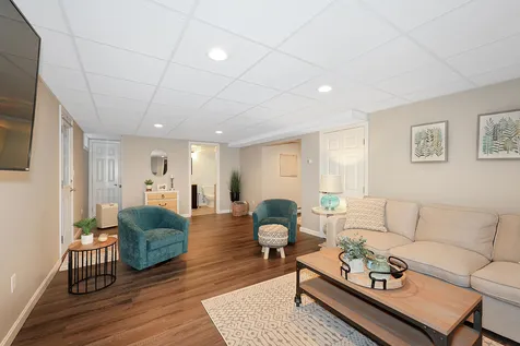 13 Angela Way Concord NH 03301