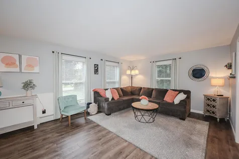 13 Angela Way Concord NH 03301