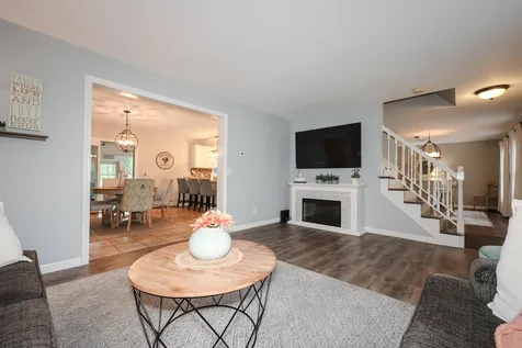 13 Angela Way Concord NH 03301