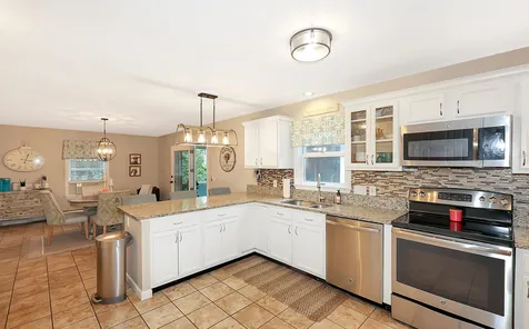 13 Angela Way Concord NH 03301