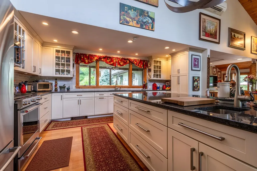 622 Longview Drive Manchester VT 05254