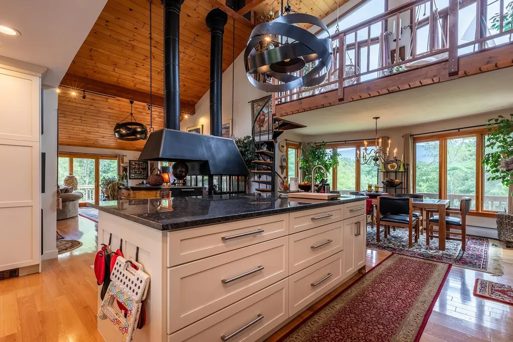622 Longview Drive Manchester VT 05254