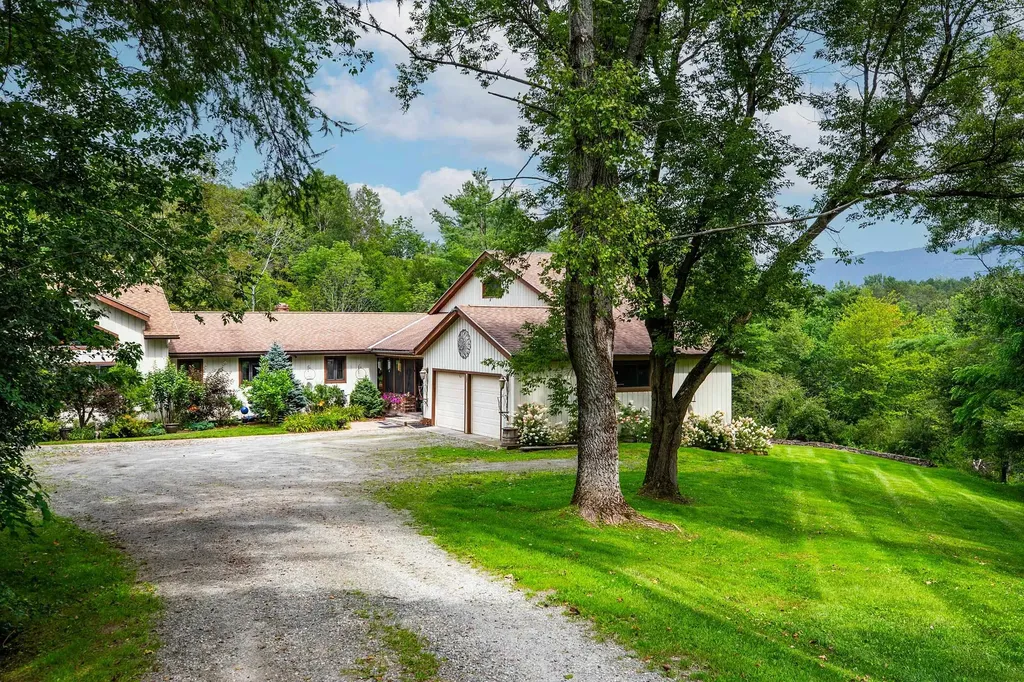 622 Longview Drive Manchester VT 05254