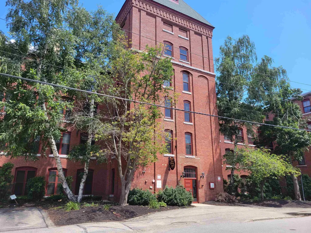 470 Silver Street Manchester NH 03103
