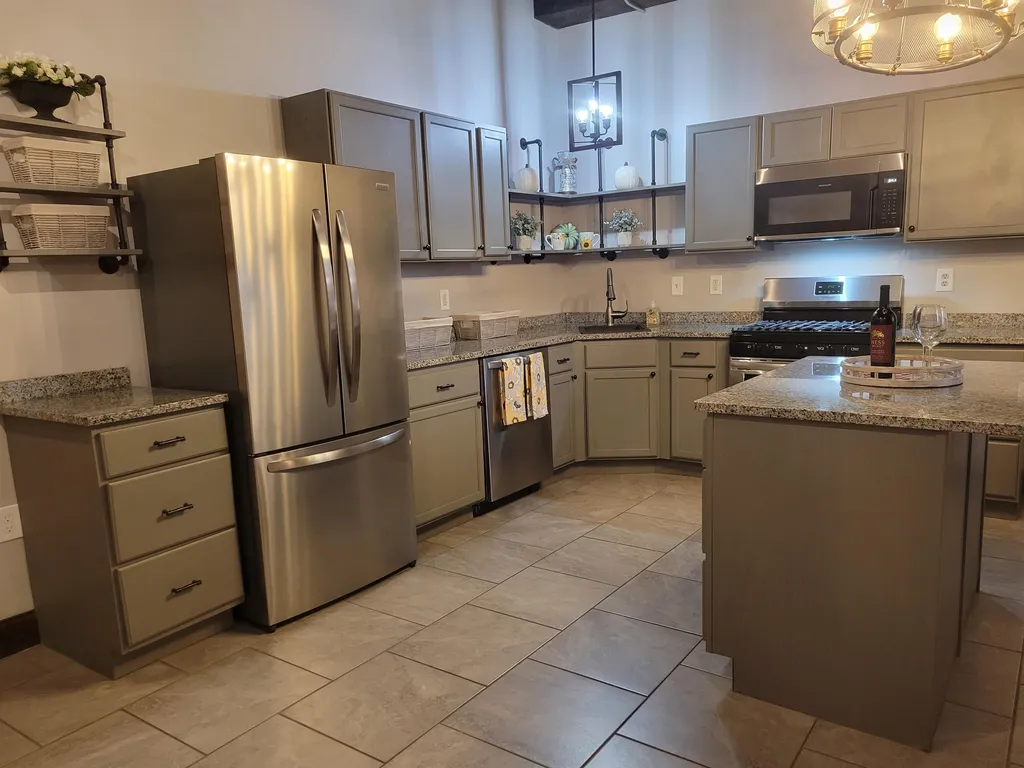 470 Silver Street Manchester NH 03103