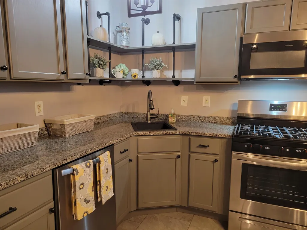 470 Silver Street Manchester NH 03103