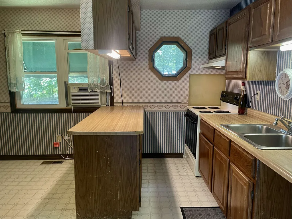 56 Gambrel Court Middlebury VT 05753