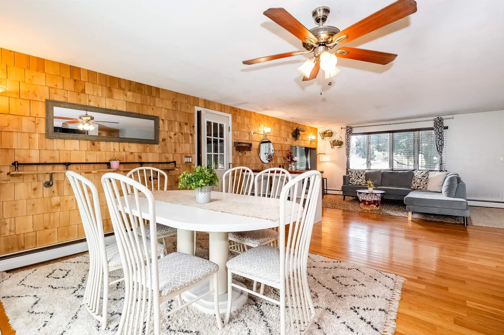 196 Maple Street Somersworth NH 03878