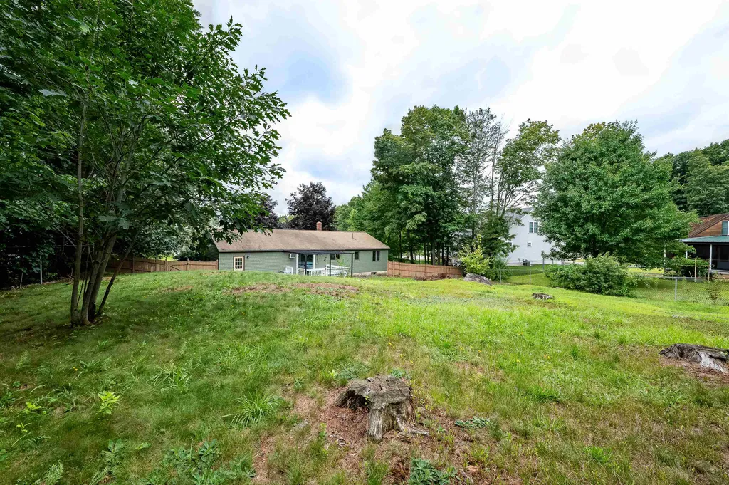 196 Maple Street Somersworth NH 03878