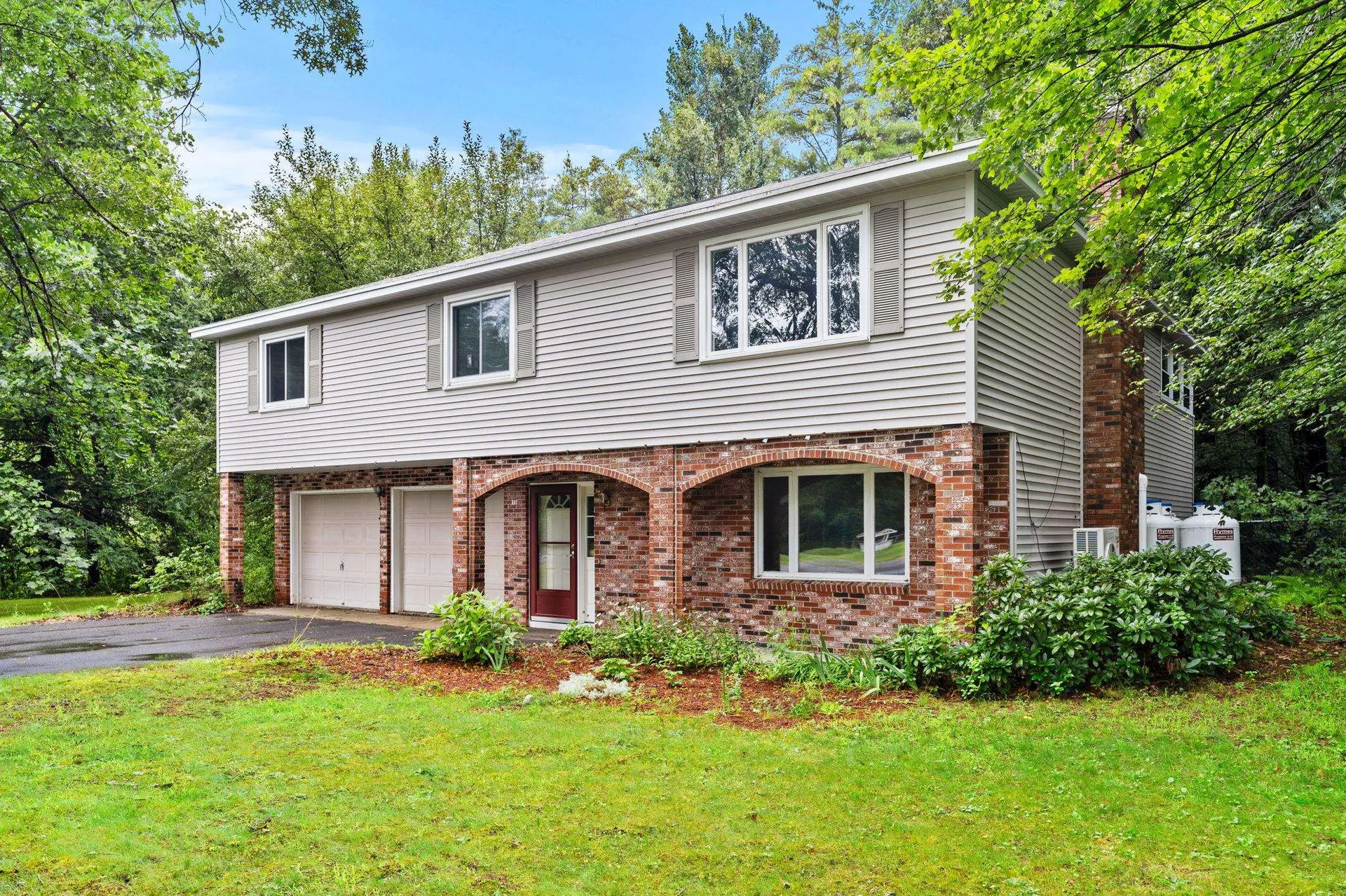 12 Rolling Ridge Road Londonderry NH 03053