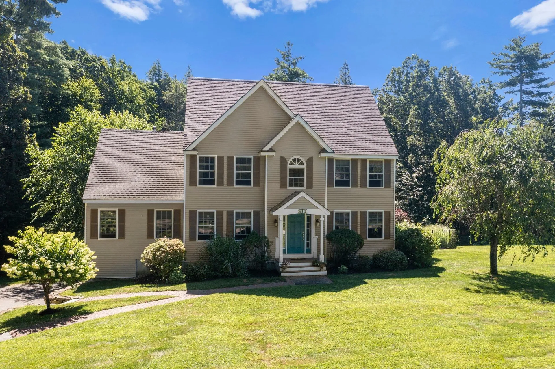 6 Palmer Drive Kensington NH 03833
