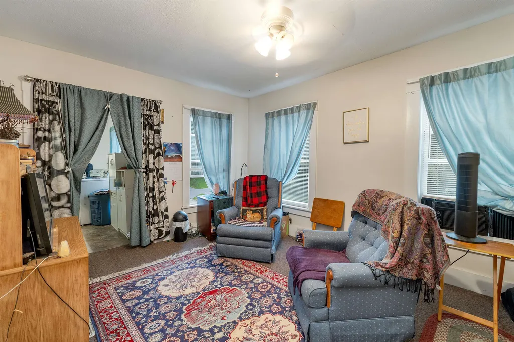 54 Joliet Street Laconia NH 03246