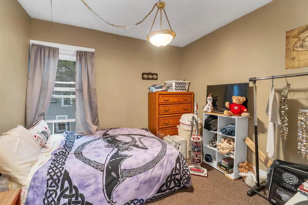 54 Joliet Street Laconia NH 03246