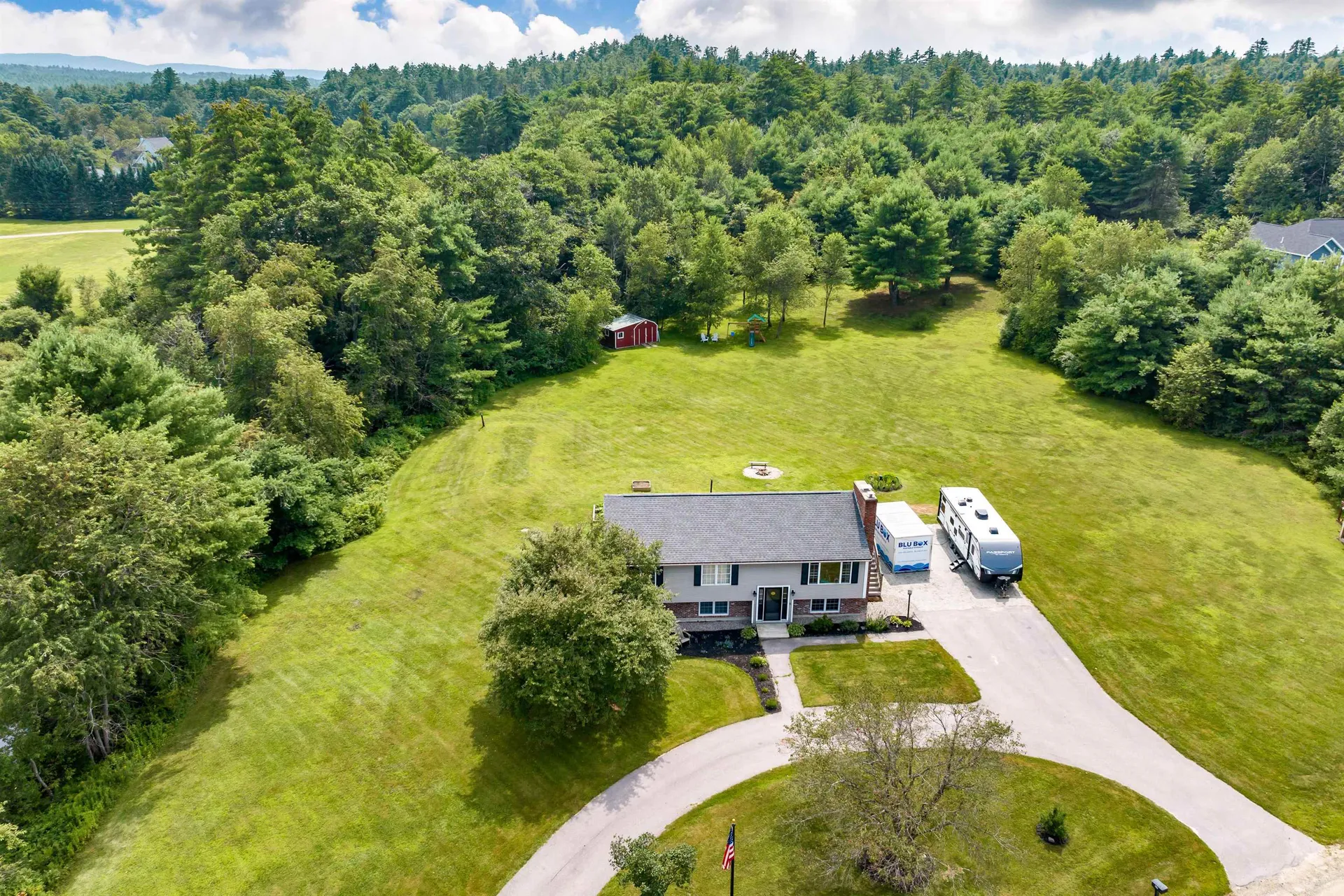 17 Hilliard Road Chichester NH 03258