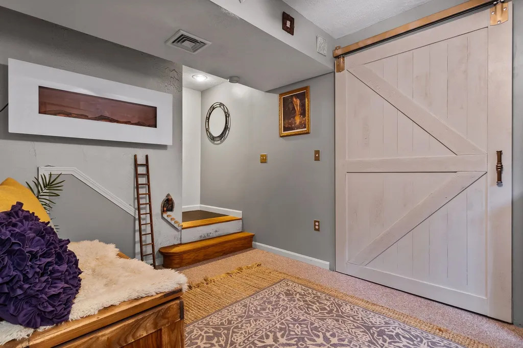 3 Spring Street Windham NH 03087