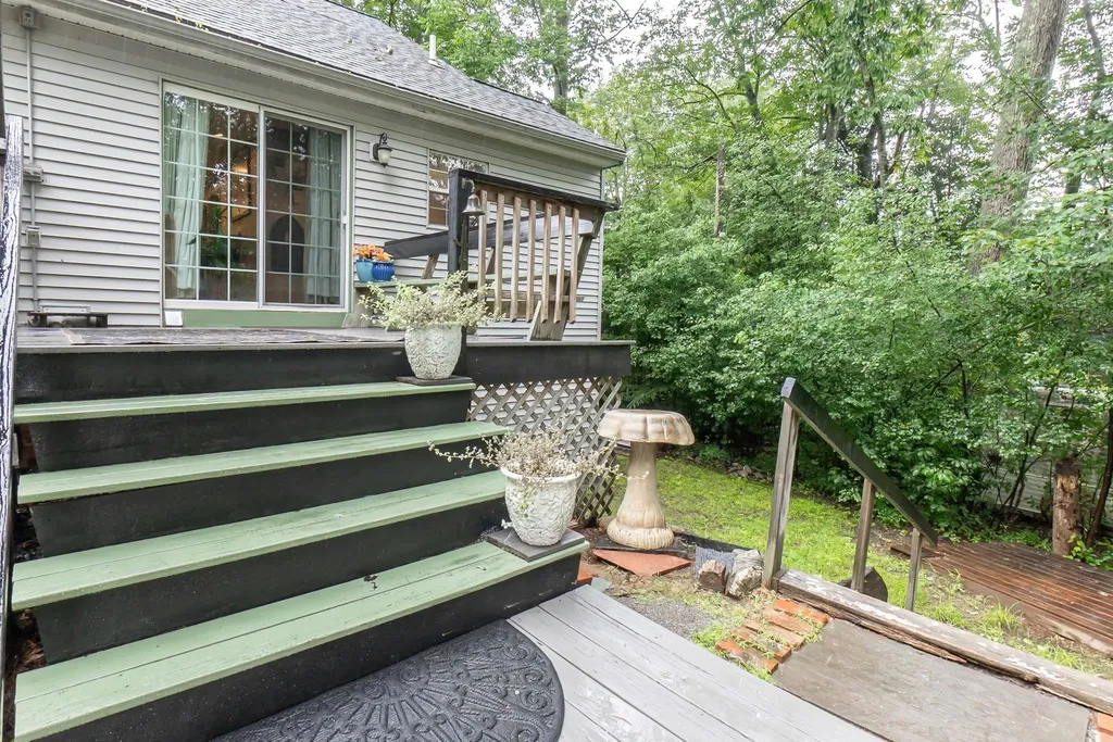 3 Spring Street Windham NH 03087