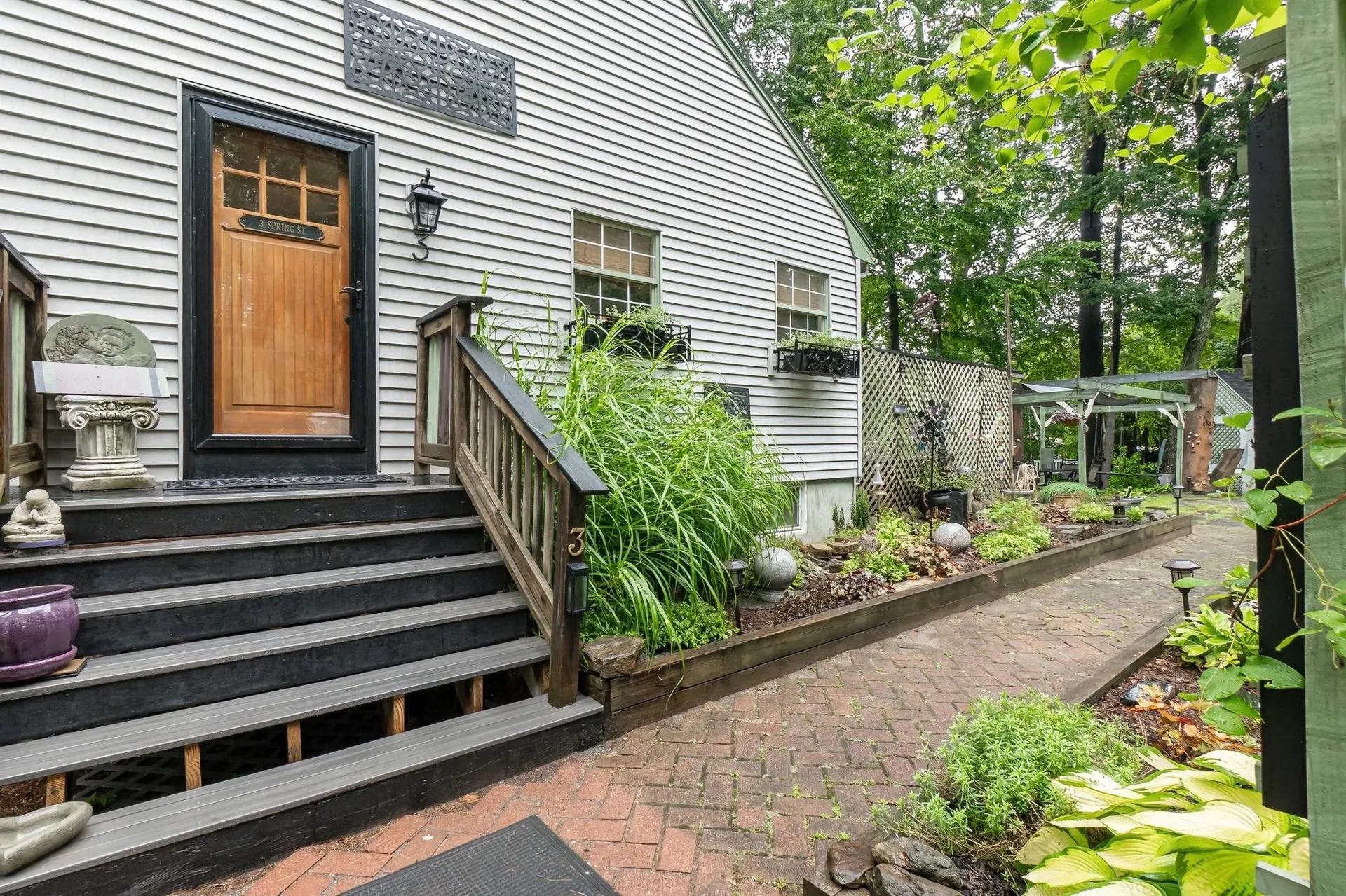 3 Spring Street Windham NH 03087