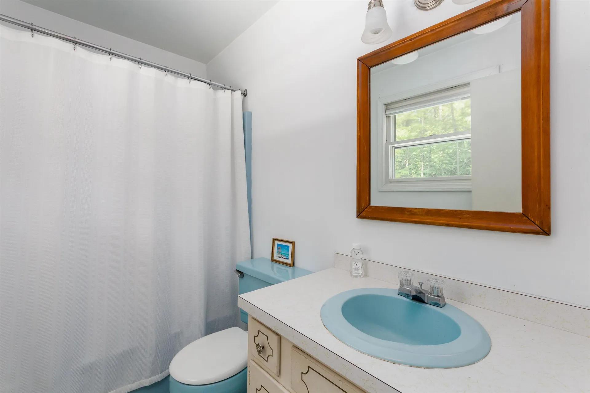 303 Middle Road Colchester VT 05446