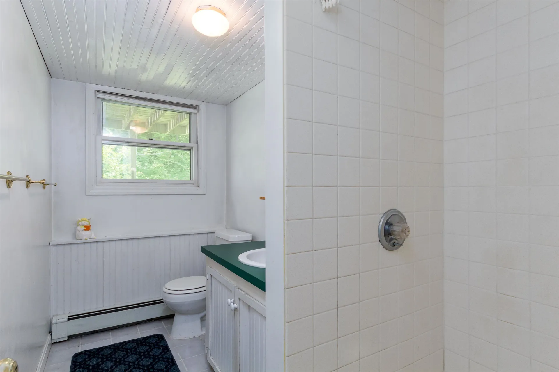 303 Middle Road Colchester VT 05446