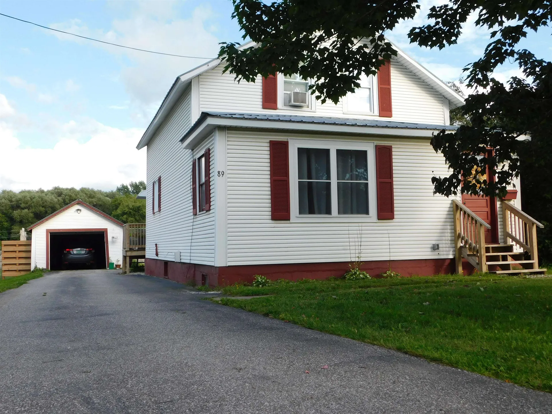 89 North Elm Street St. Albans City VT 05478
