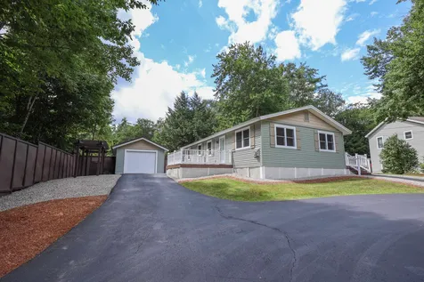 28 Emerson Drive Barnstead NH 03225