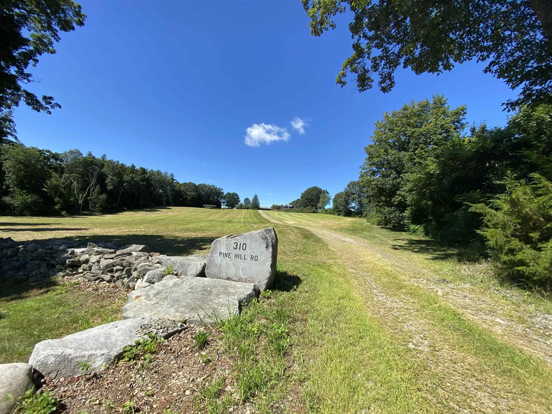 310 Pine Hill Road Hollis NH 03049