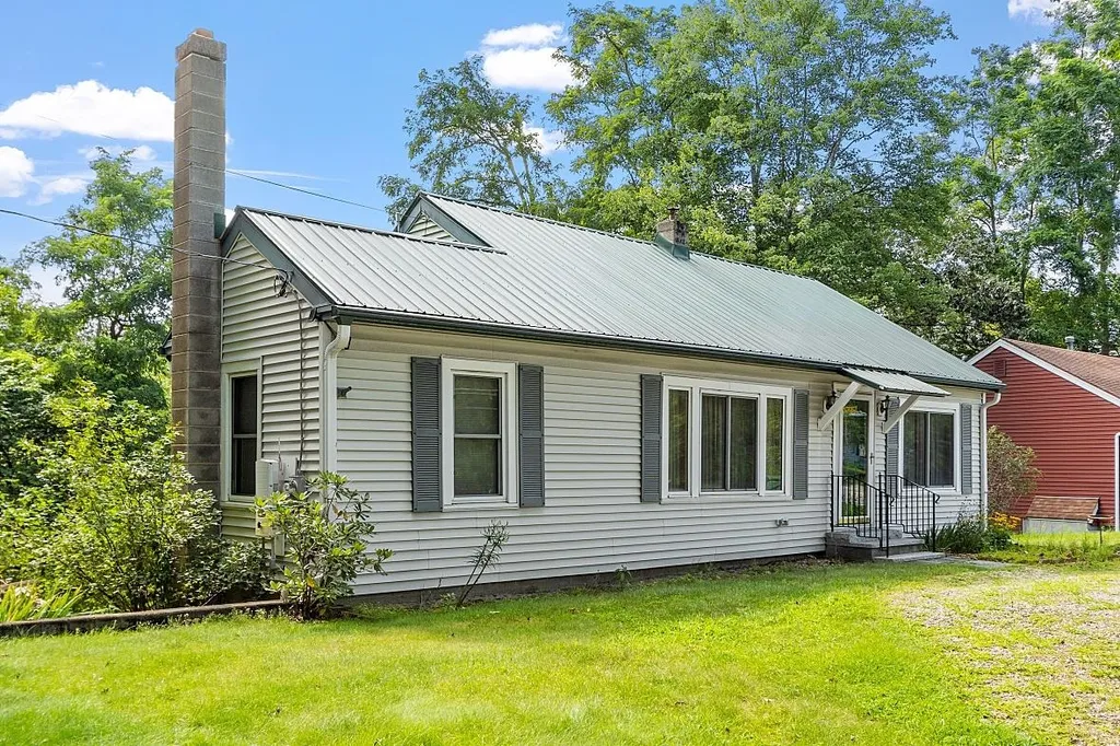 201 E Dunstable Road Nashua NH 03062